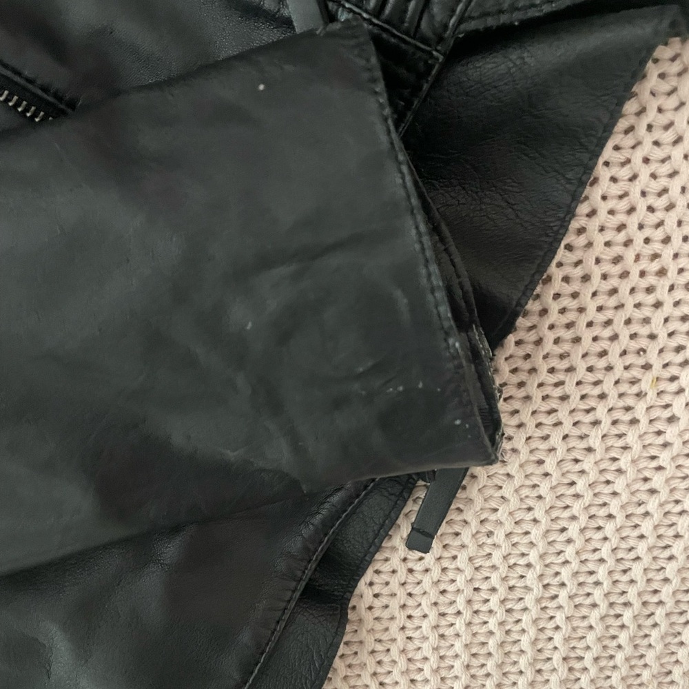 Rococo Leather Jacket - image 7